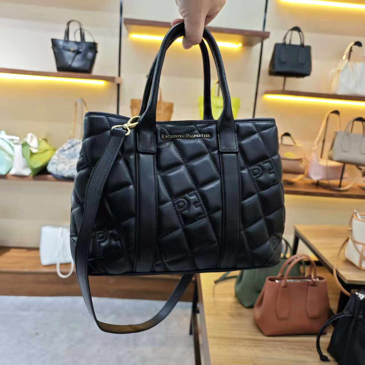 新西兰进口头层小羊皮新款时尚手提包 百搭菱格21C1096