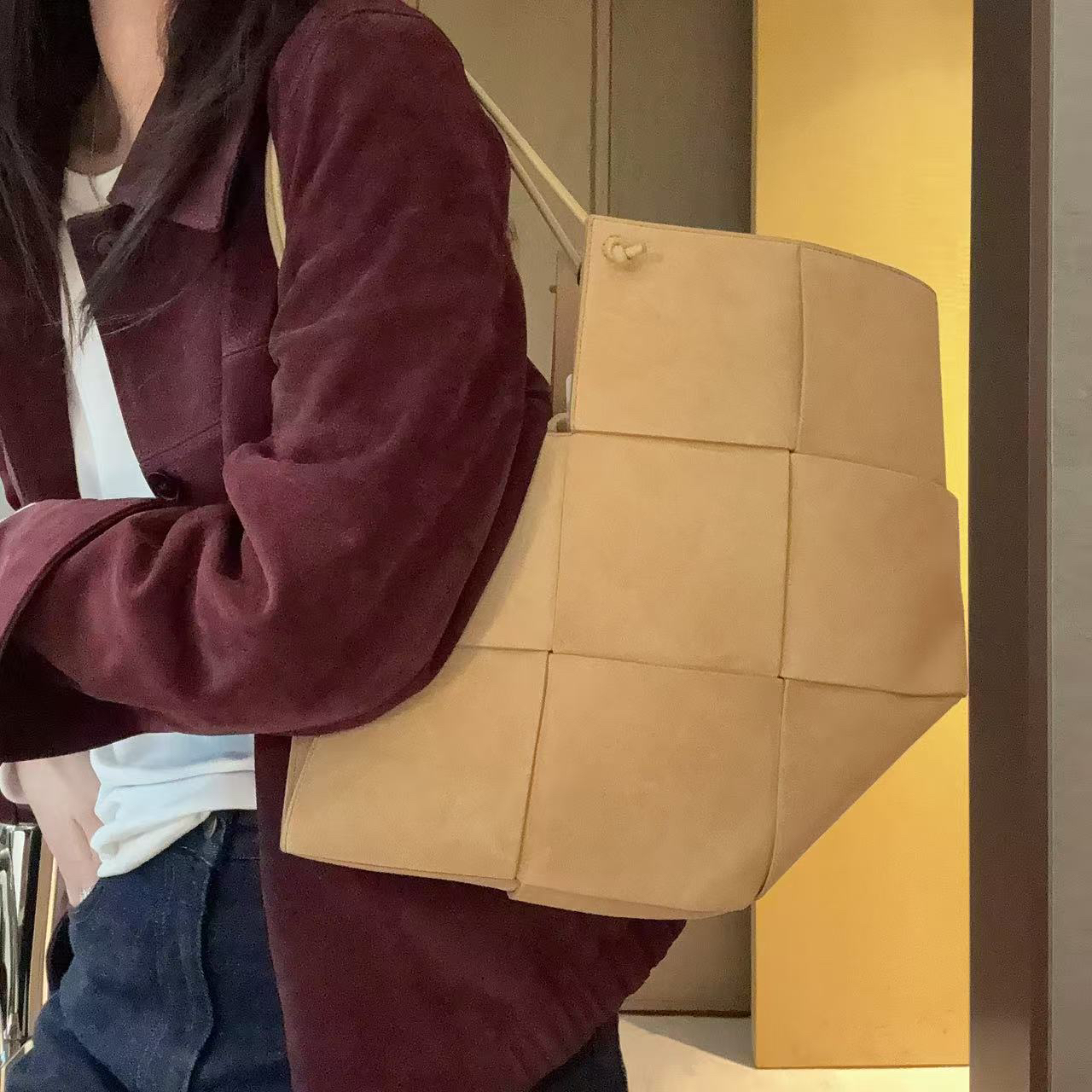 95新 BOTTEGA VENETA/葆蝶家 【蕾】 3TP508 麂皮爱心腋下包