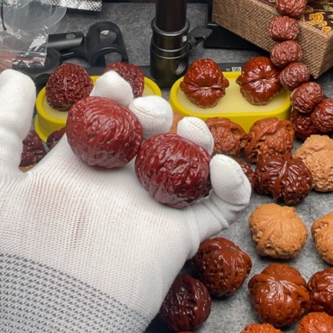 蹲****文玩核桃把件铁锤40