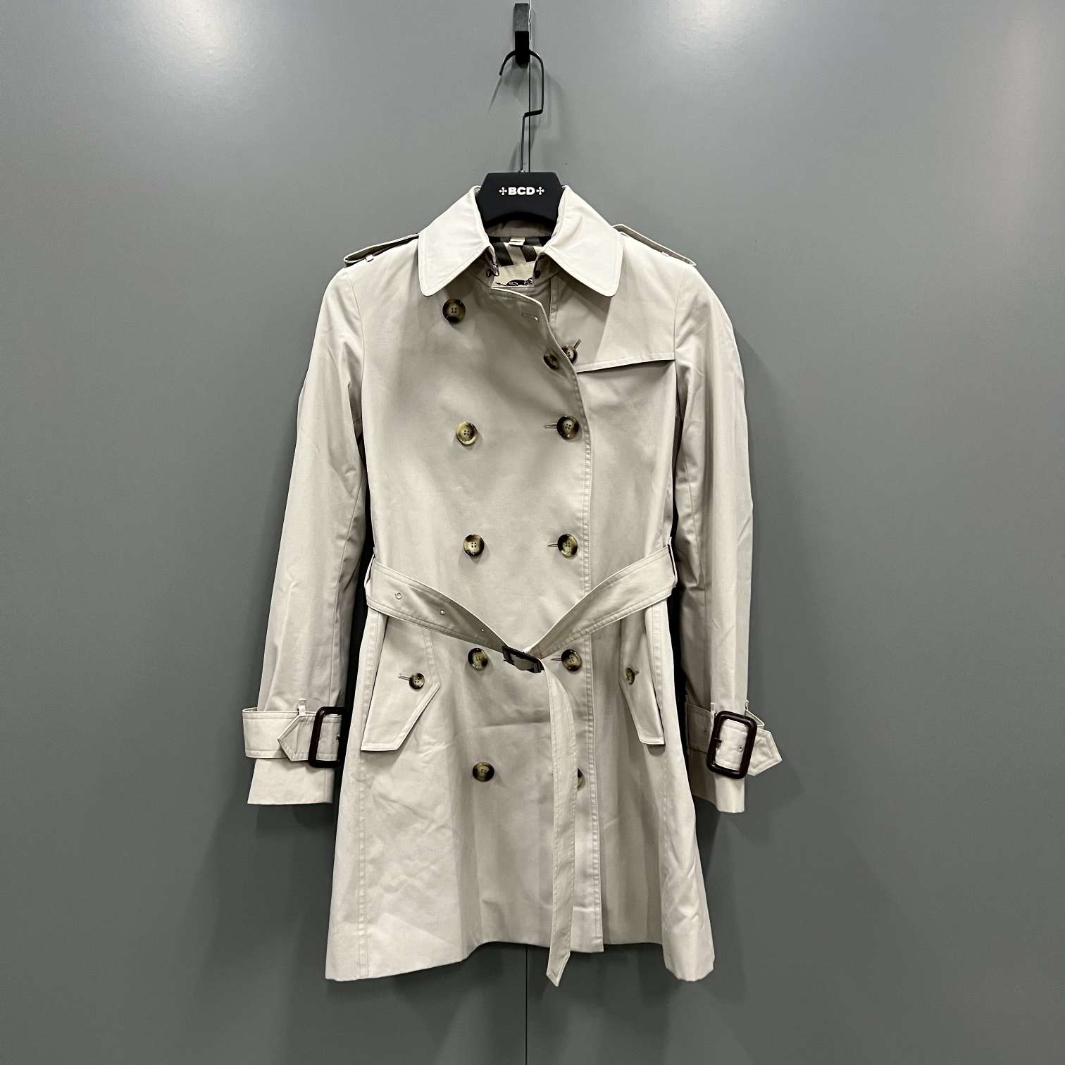 95新 BURBERRY/博柏利 （bb）203  米色双排扣大衣 34码