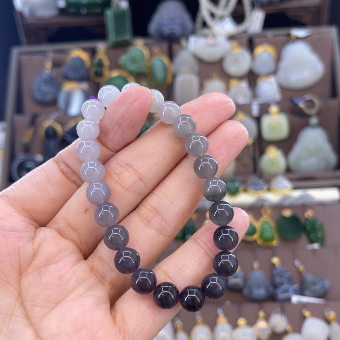 和田玉未镶嵌珠串顾*