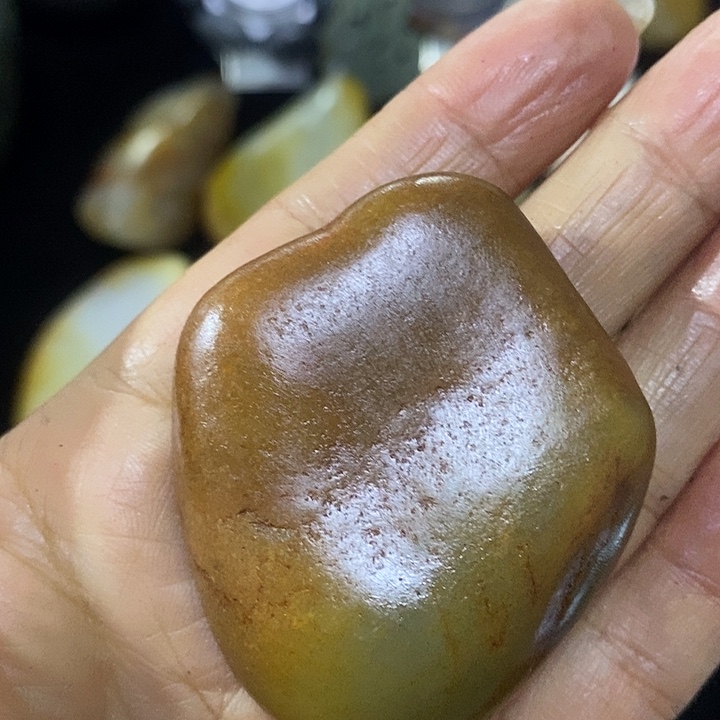 未镶嵌和田玉（糖玉）挂件