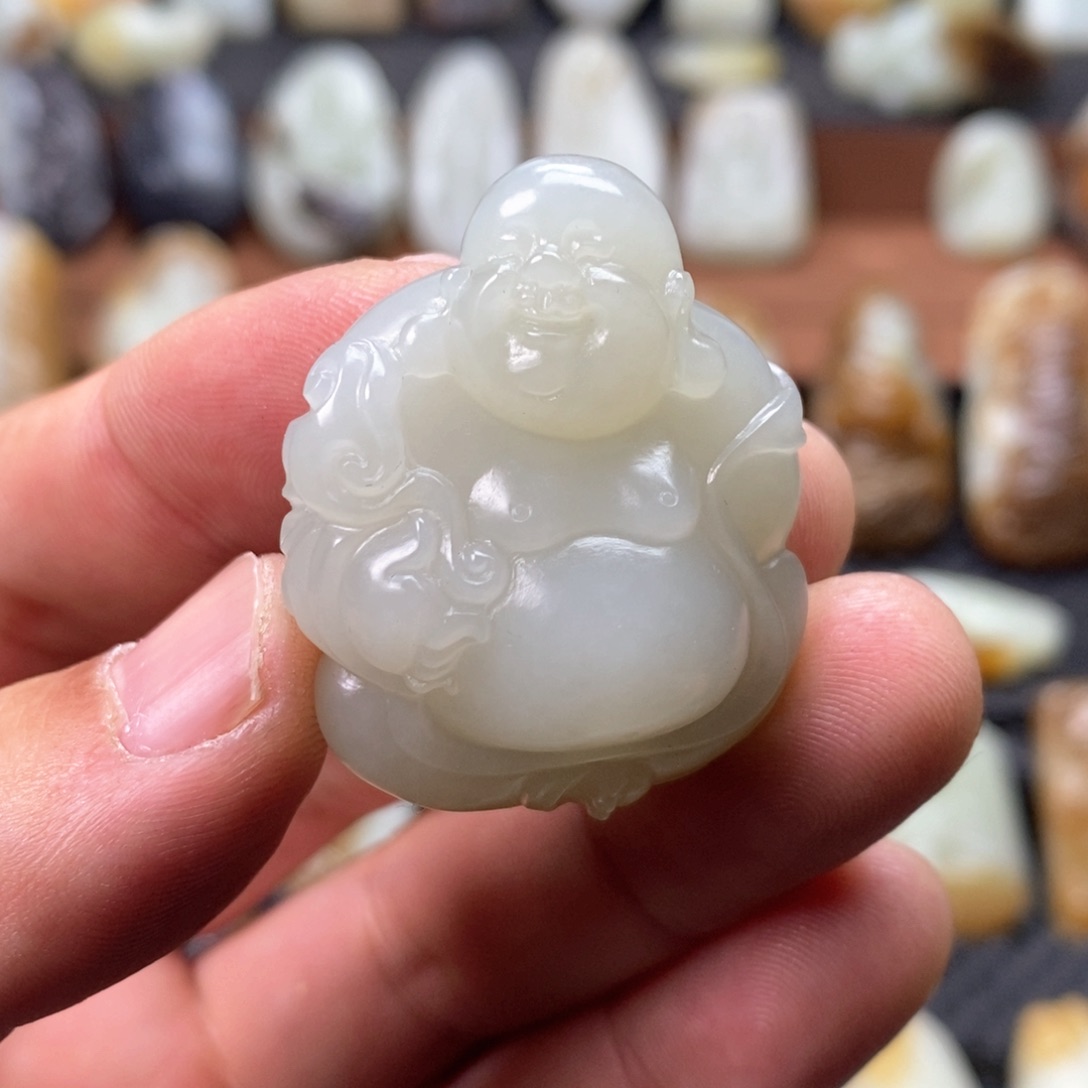 和田玉颈饰未镶嵌