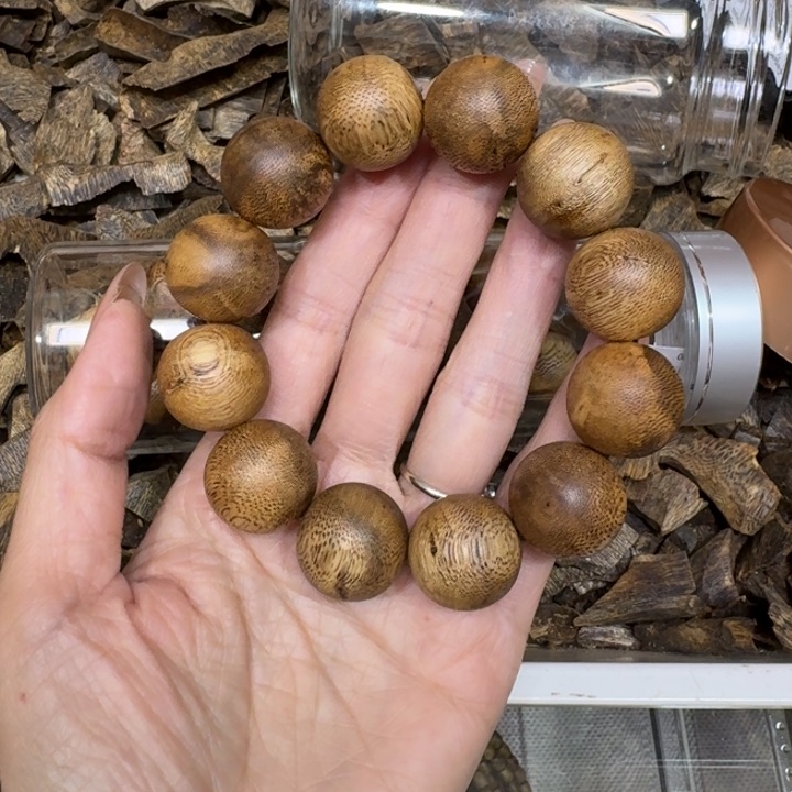 沉香手串陆河一条