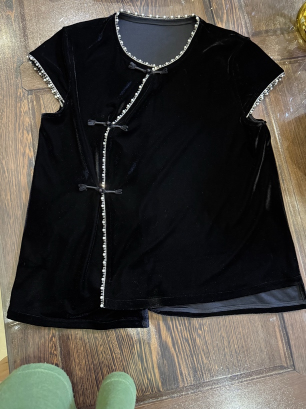 【788】新中式国风圆领钉珠斜襟丝绒上衣