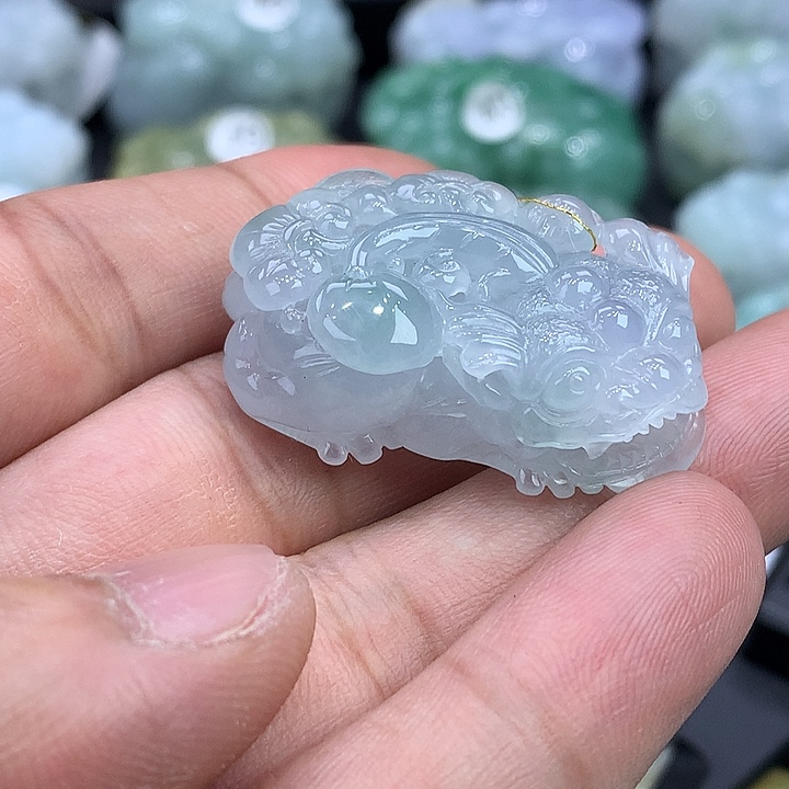 翡翠未镶嵌颈饰天然缅甸翡翠貔貅吊坠
