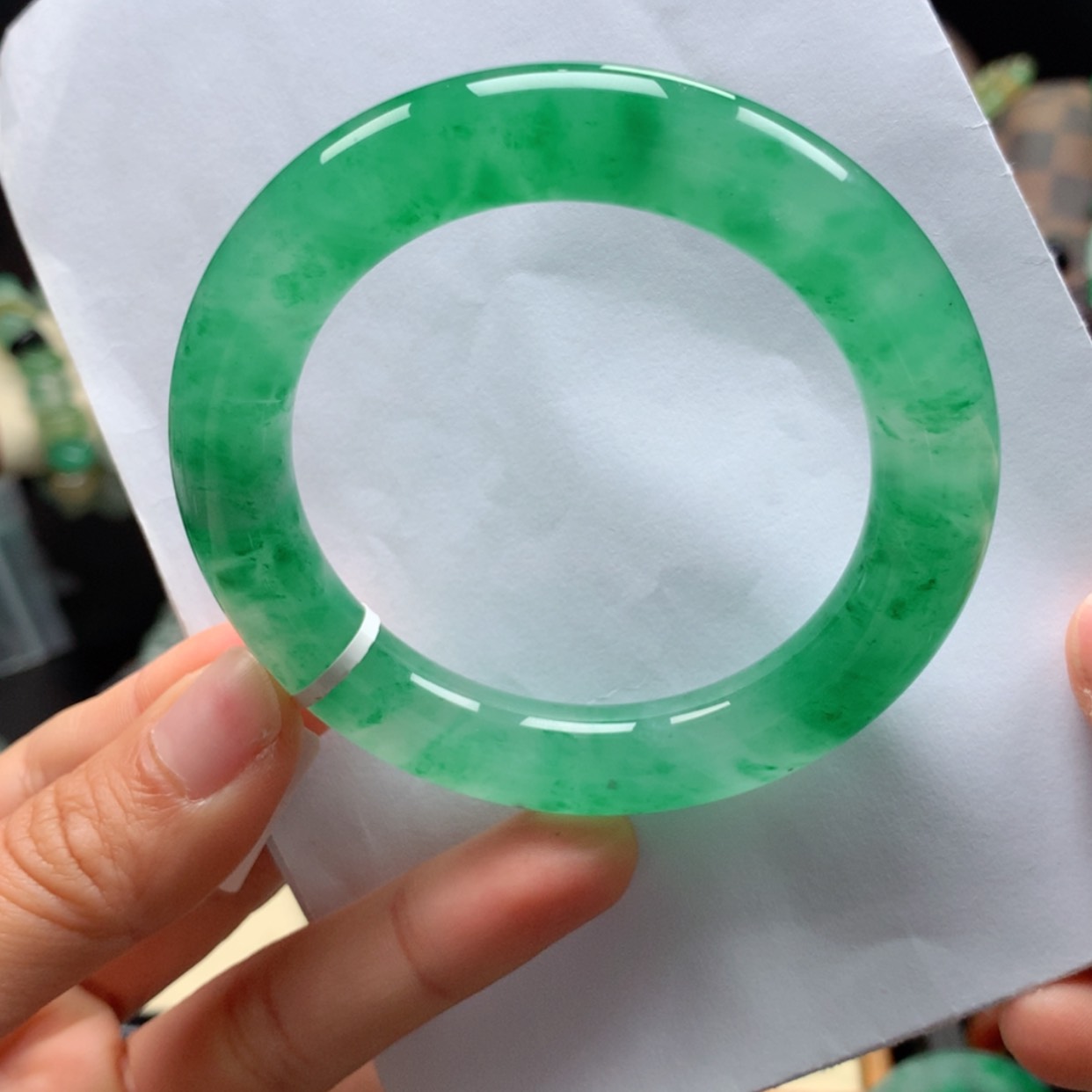 【闪购商品】未镶嵌手镯石英质玉