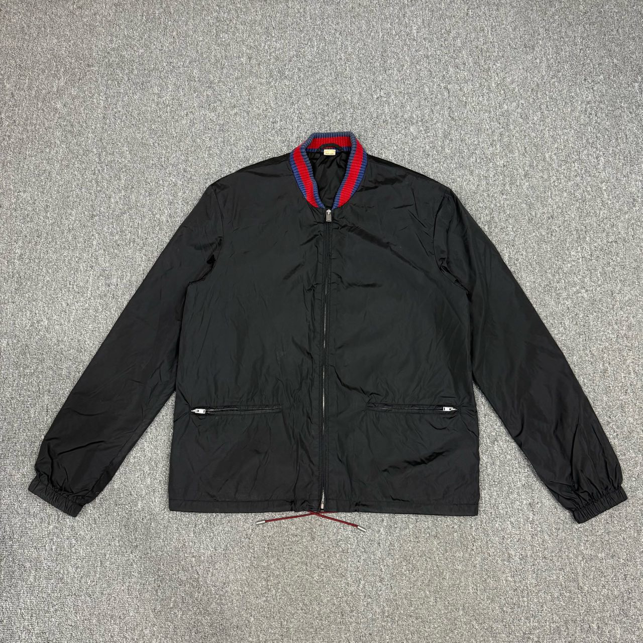 99新 GUCCI/古驰 13405399 黑色背后环蛇印花尼龙夹克外套 48码