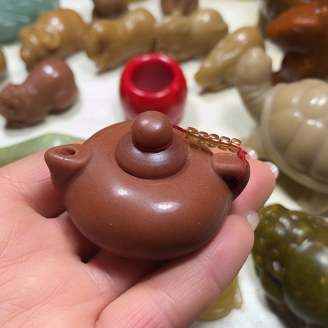 白玉菩提吊坠白玉菩提吊坠