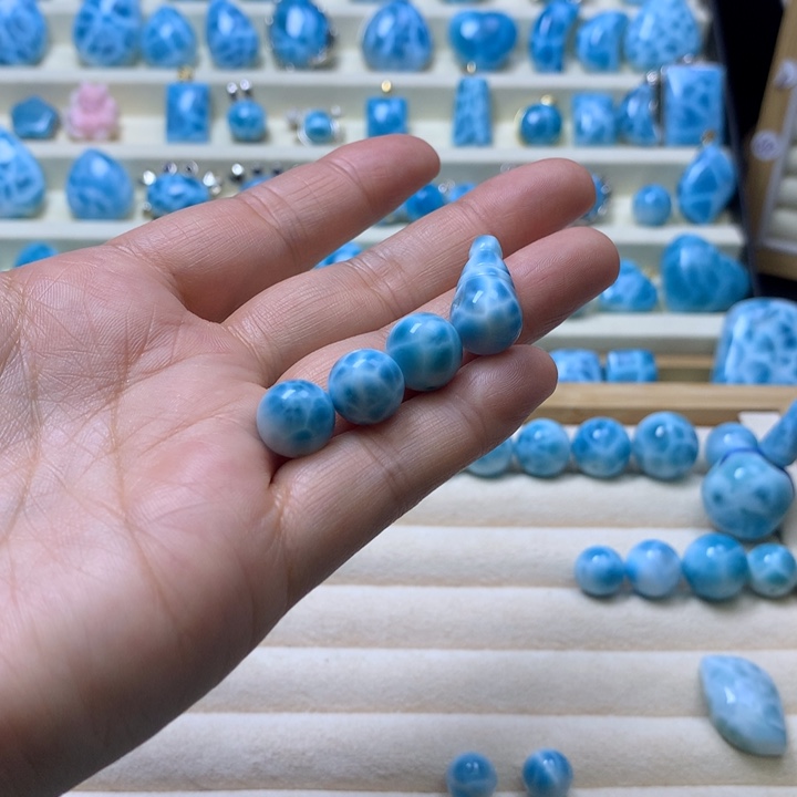 正***闻针钠钙石（海纹石）未镶嵌珠宝半成品