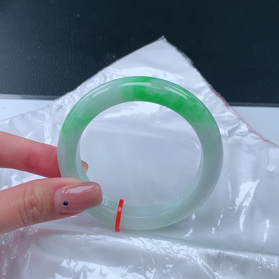 未镶嵌手镯翡翠051