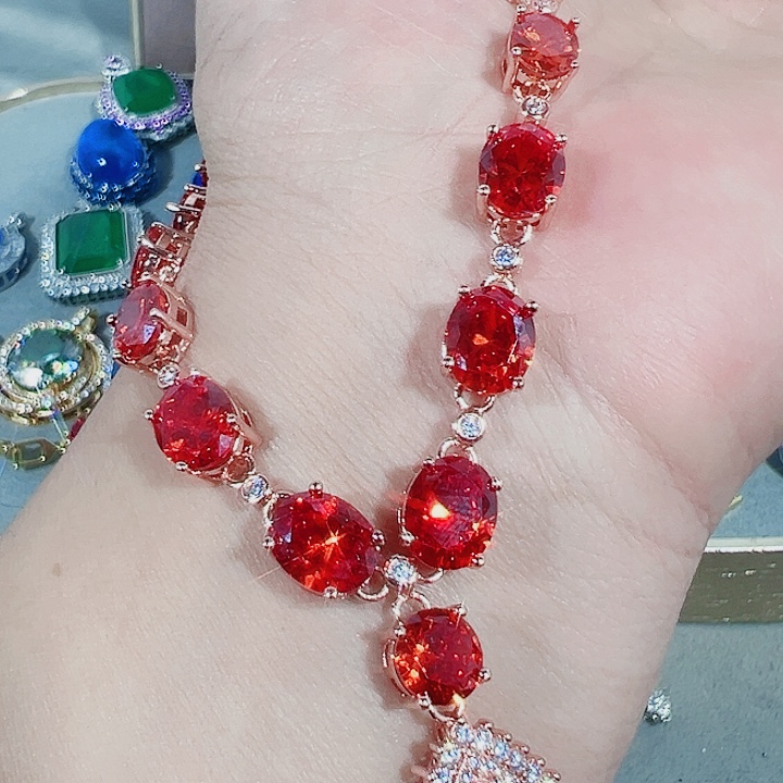 非金属红色蓝色满镶嵌