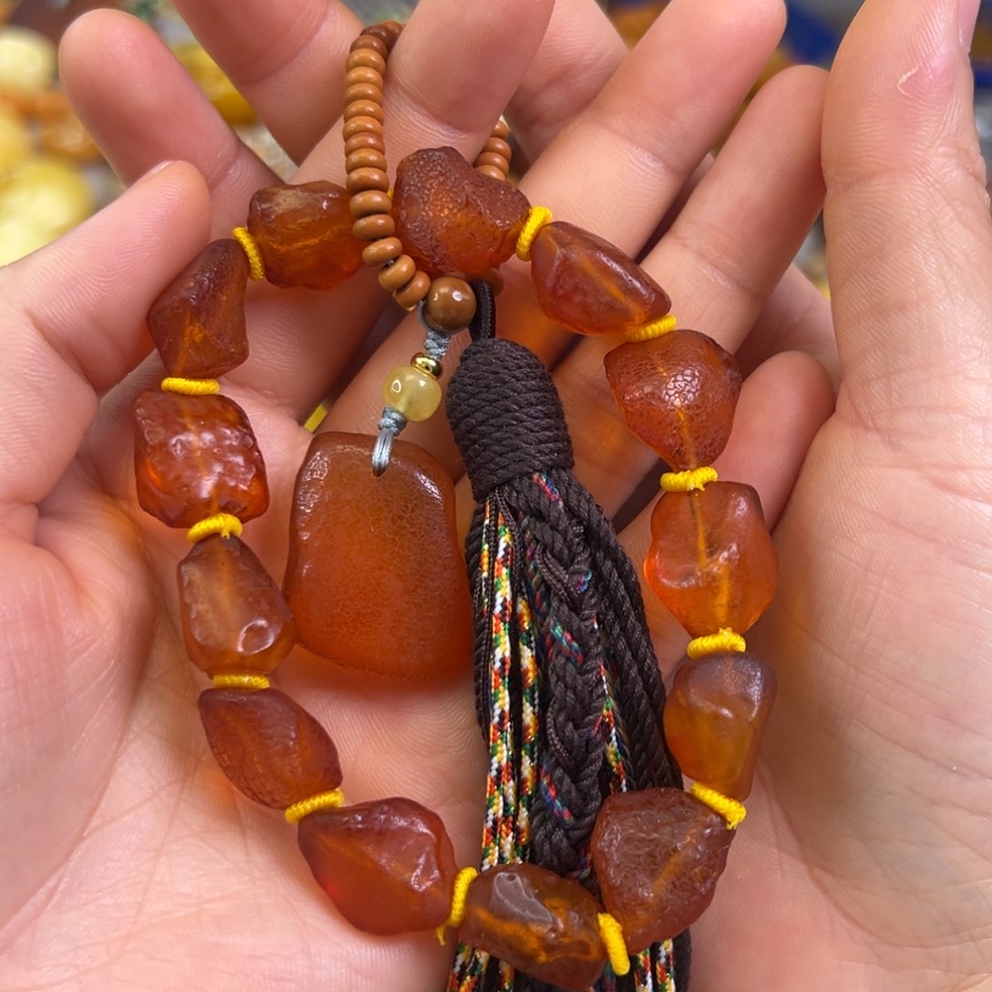 蜜蜡裸石未镶嵌琥珀