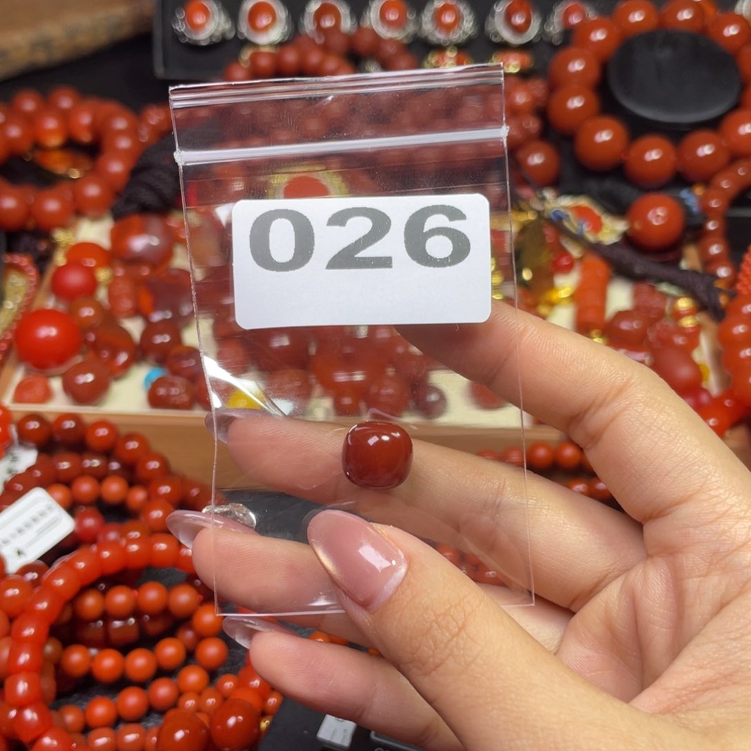 南红玛瑙颈饰合金杀****猪