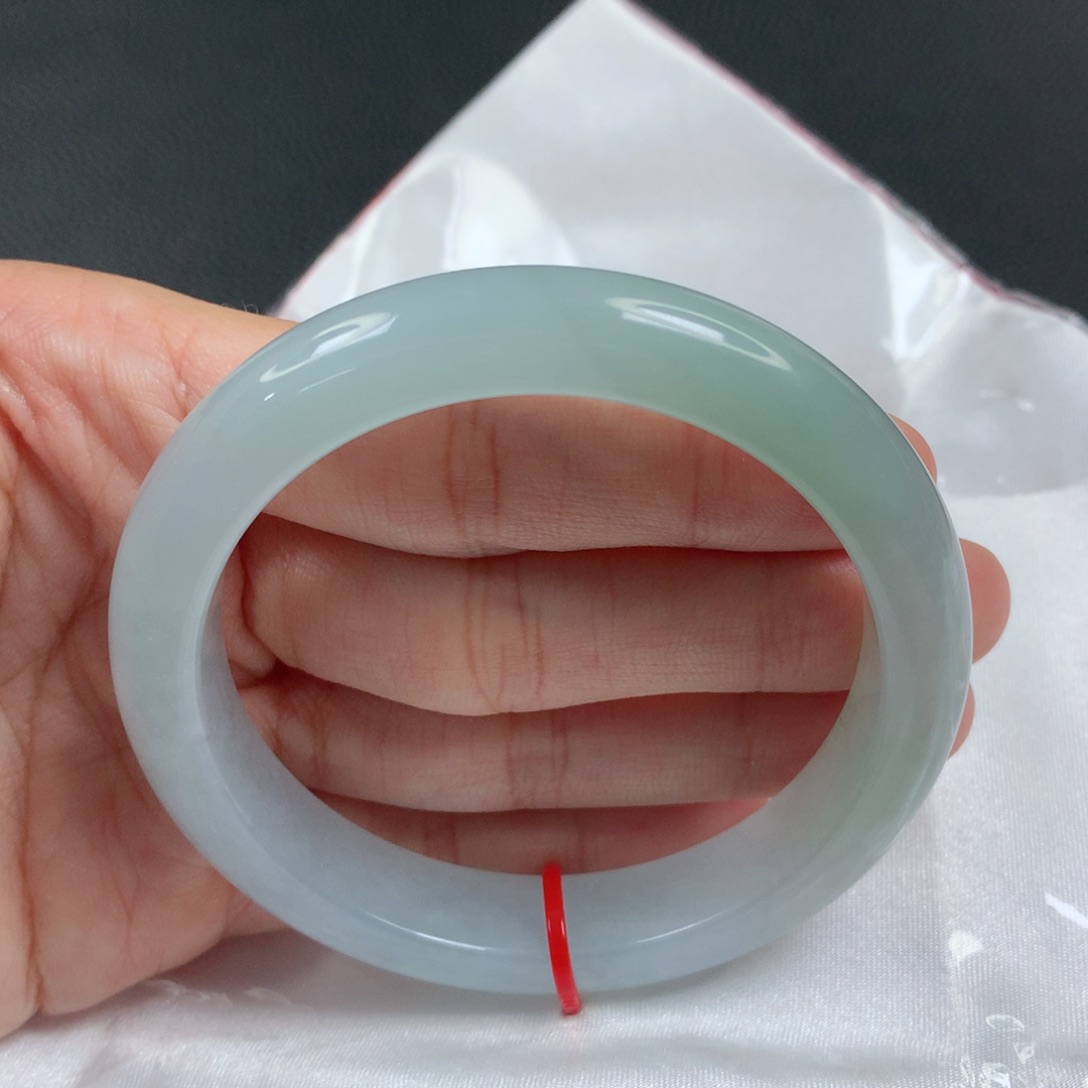 翡翠手镯未镶嵌洋***婷天然58圈