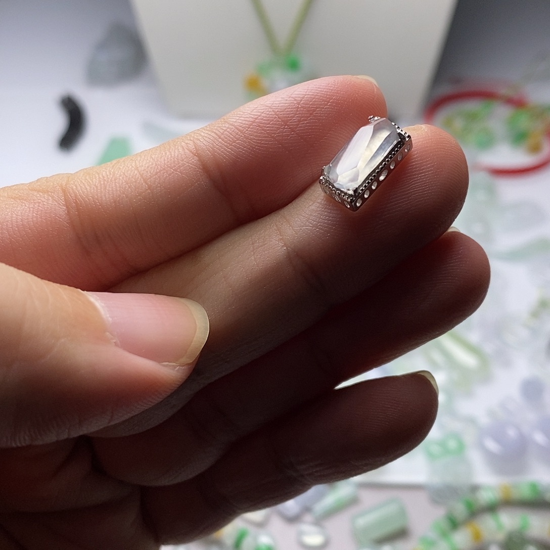 ****翡翠银S925镶嵌颈饰天然翡翠