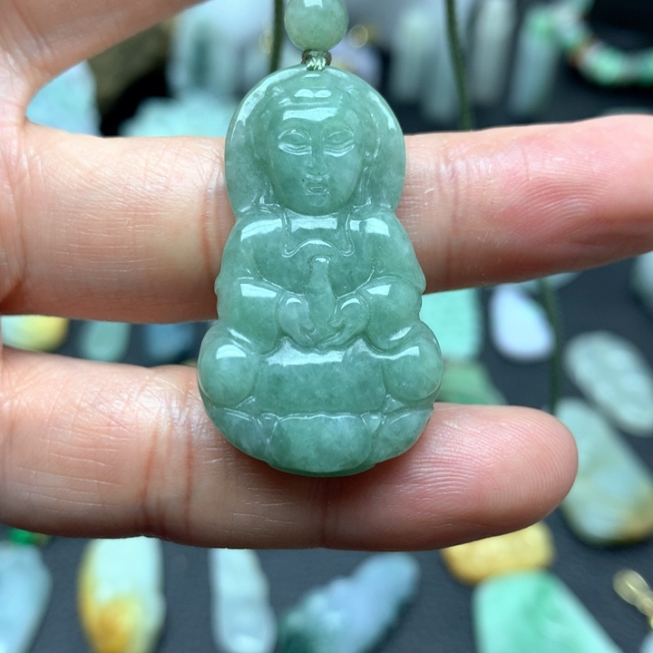 翡翠颈饰未镶嵌天然A货翡翠