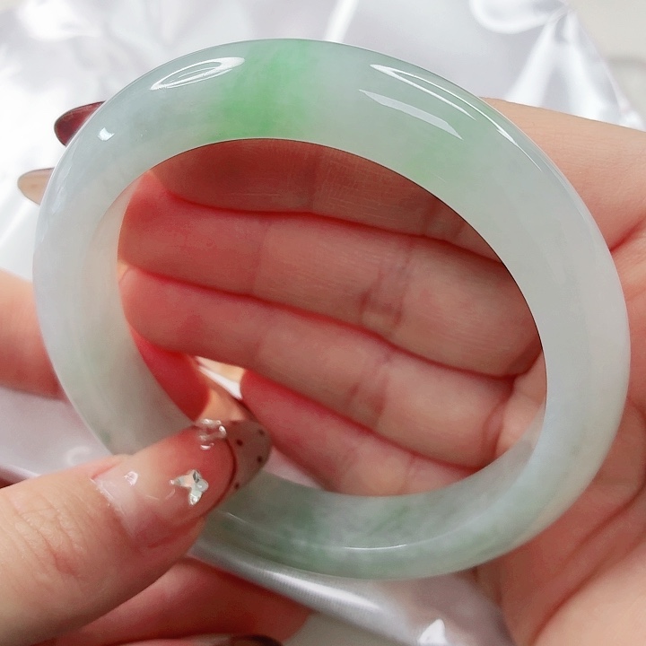 翡翠未镶嵌手镯58.9x307