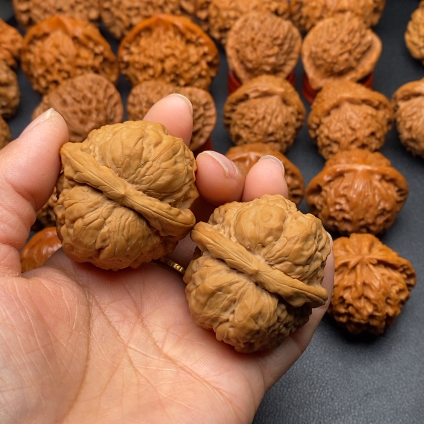 【闪购商品】文玩核桃把件原****了蛤蟆