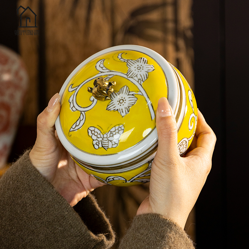 《兔抱财首饰盒》新中式家居高端摆件法式百搭中古鲜花复古手绘陶瓷