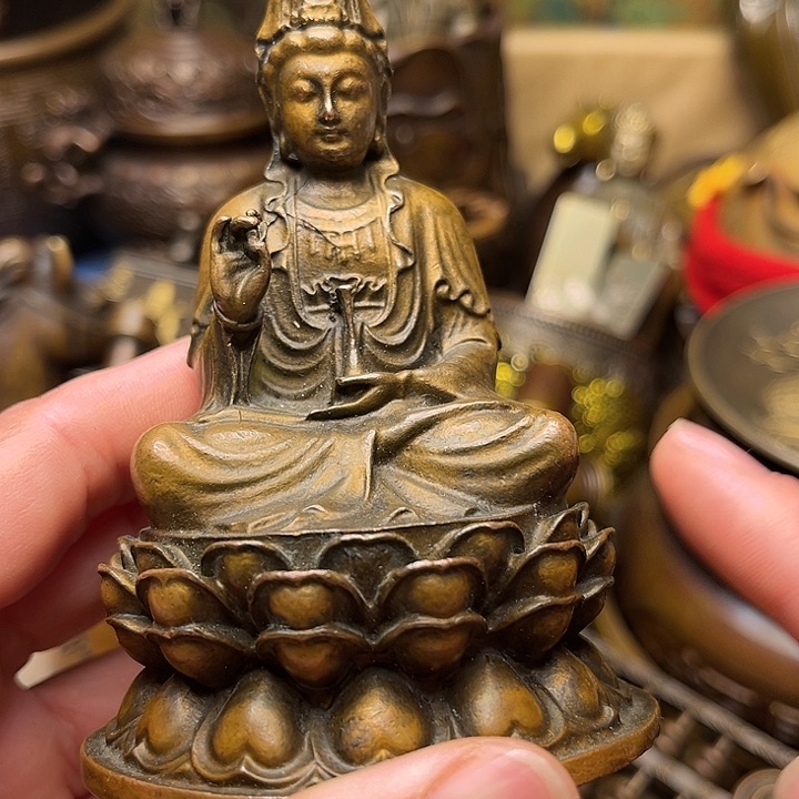 精美铜器批发档口