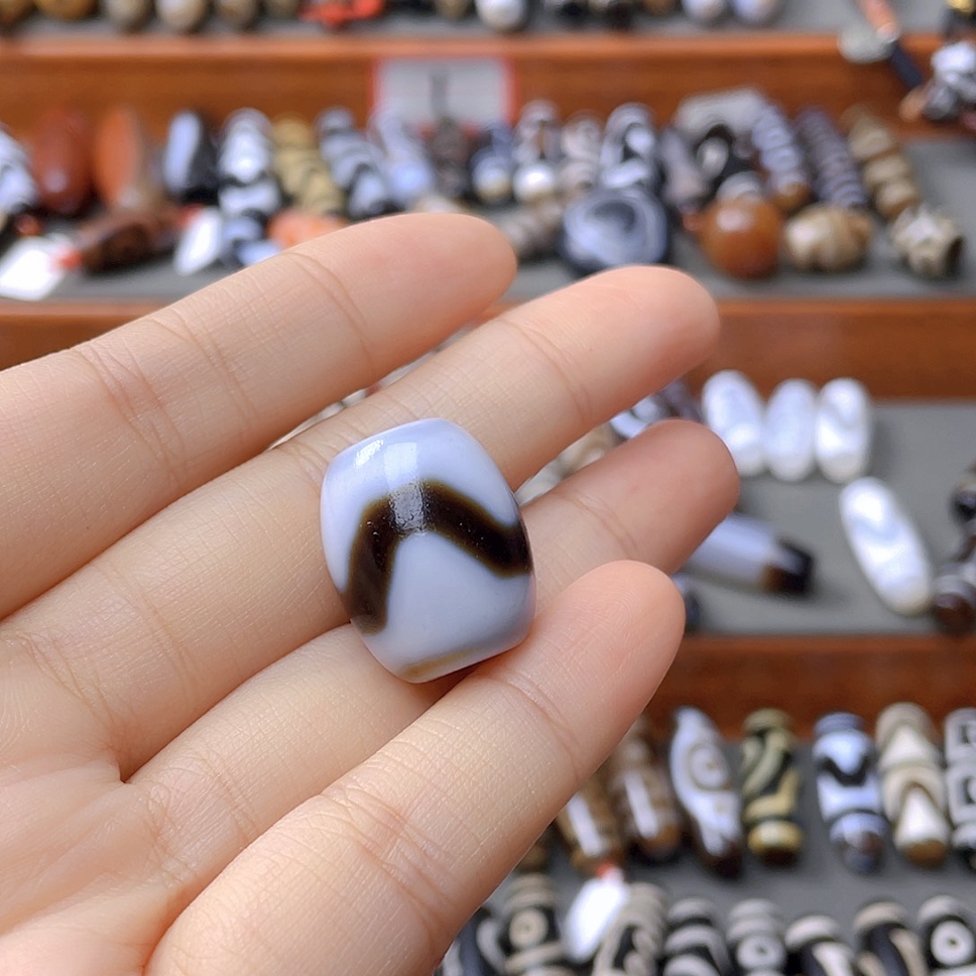 未镶嵌颈饰玛瑙/玉髓