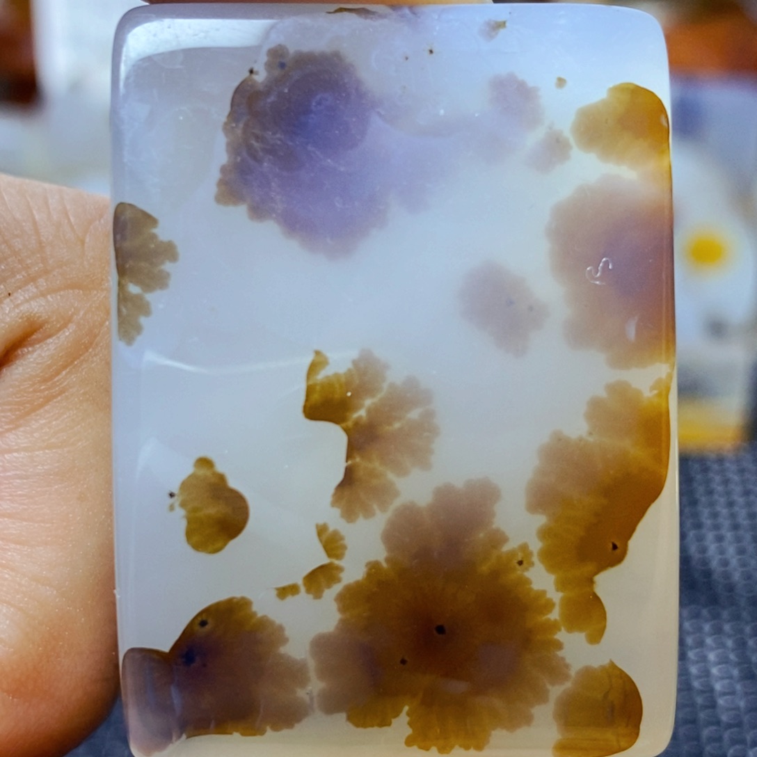 玛瑙/玉髓未镶嵌珠宝半成品