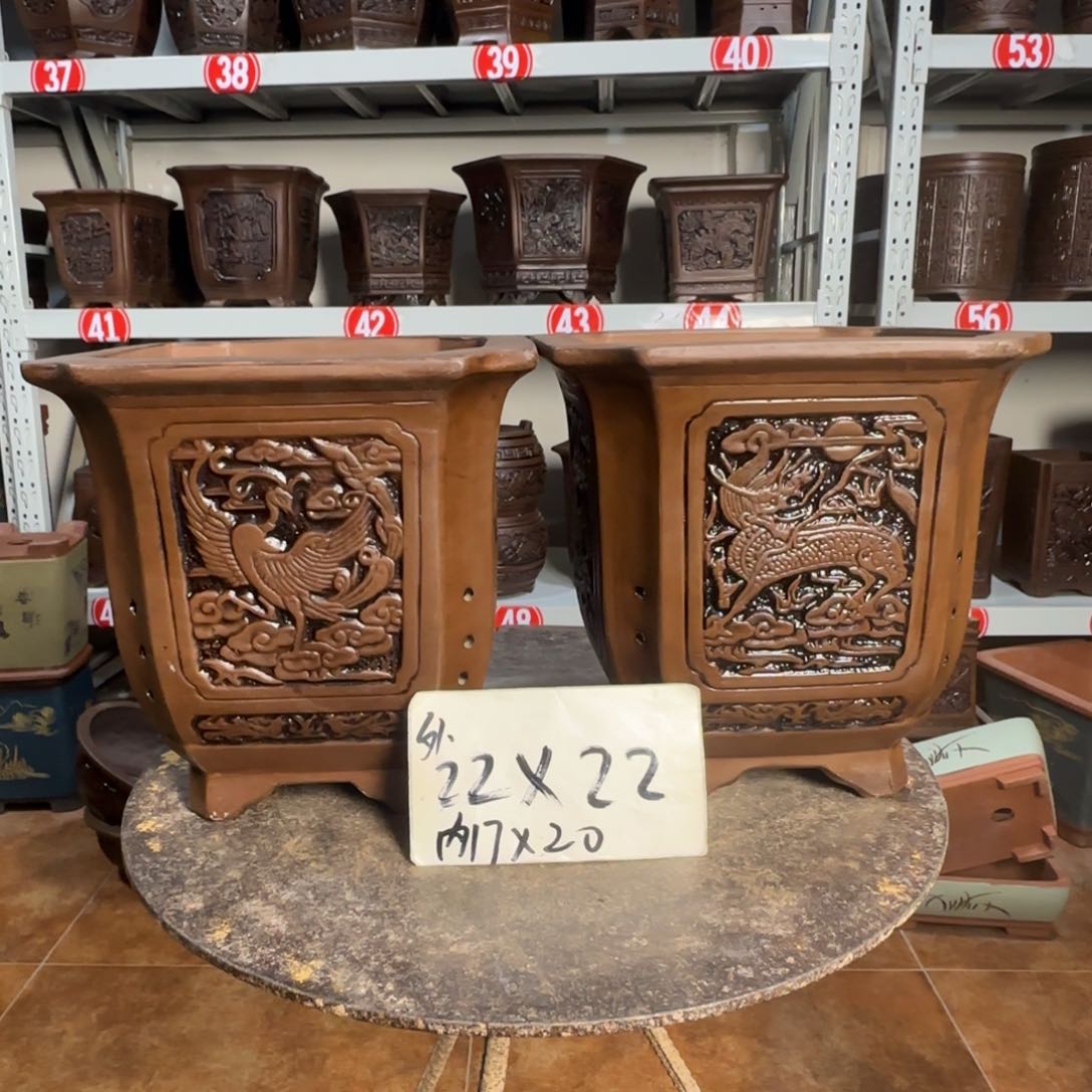 紫砂花盆，有1厘米左右尺寸差距，有色差