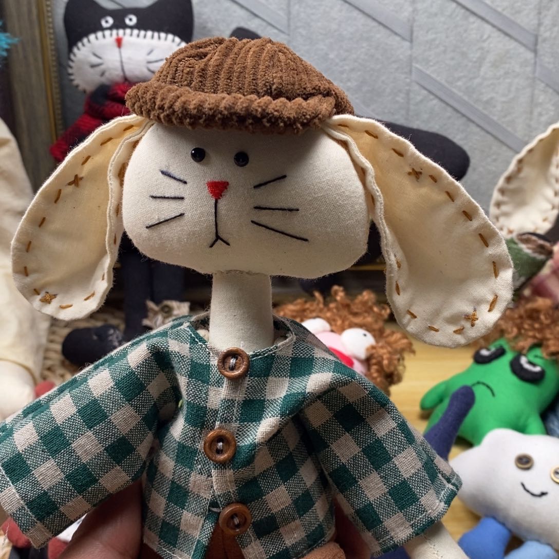 亚麻棉兔子的玩偶