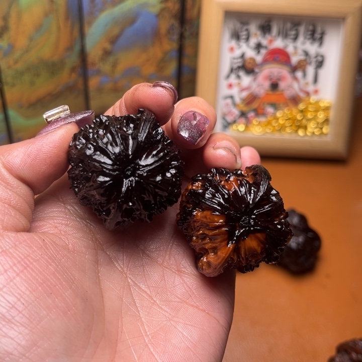 Z***.核桃地闷文玩手手把件焦糖磨盘 005