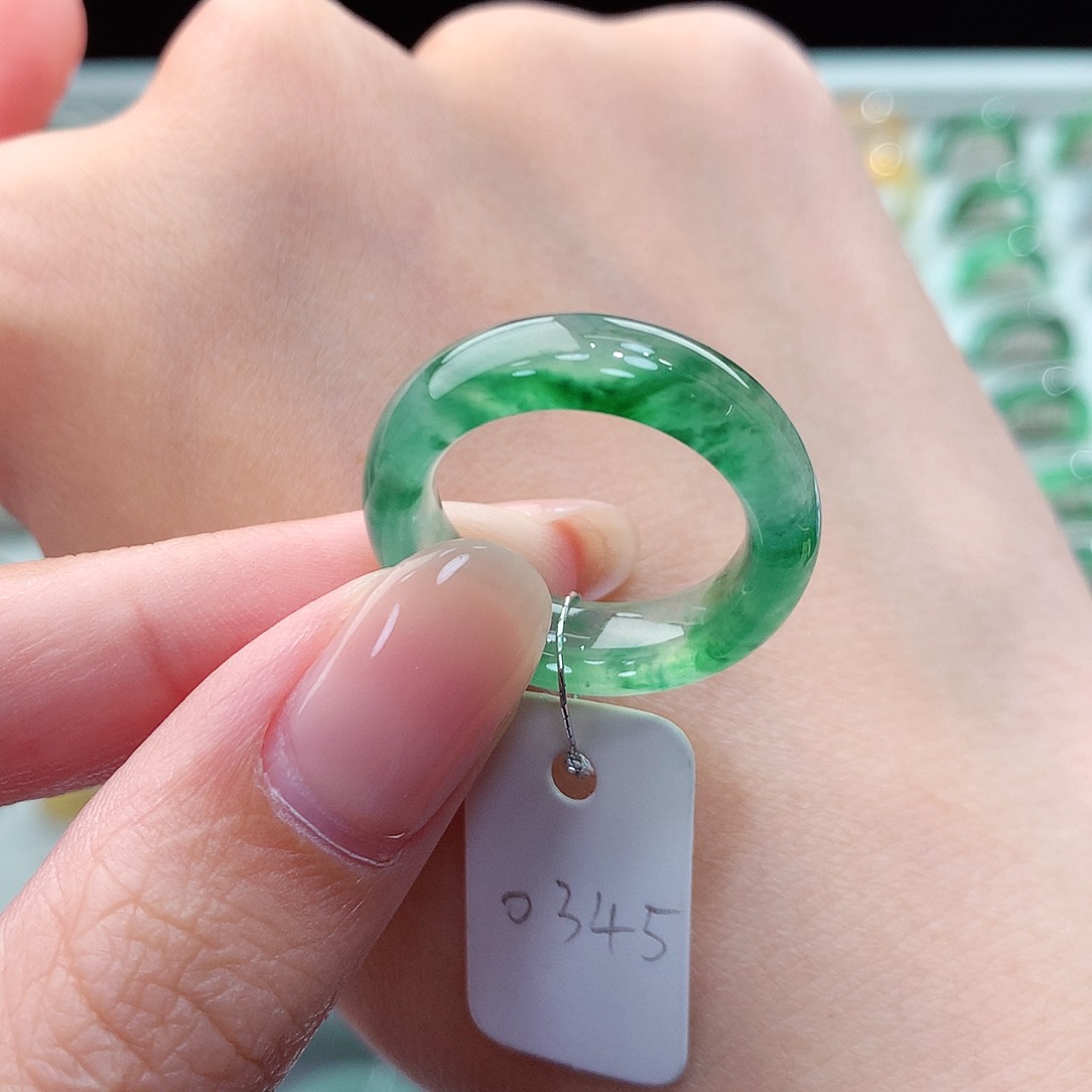 翡翠戒指未镶嵌14.15号