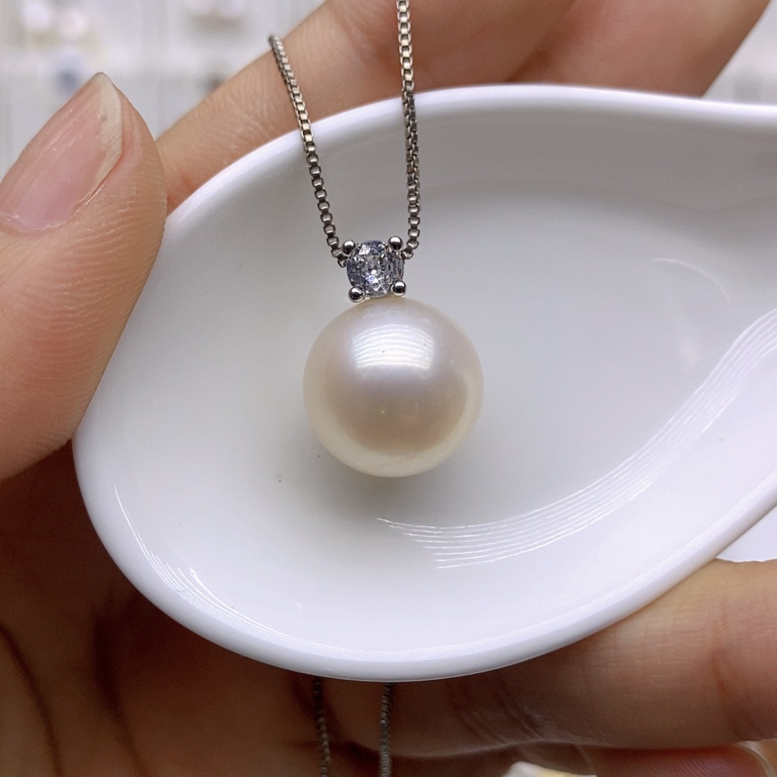 淡水珍珠未镶嵌吊坠(赠链)