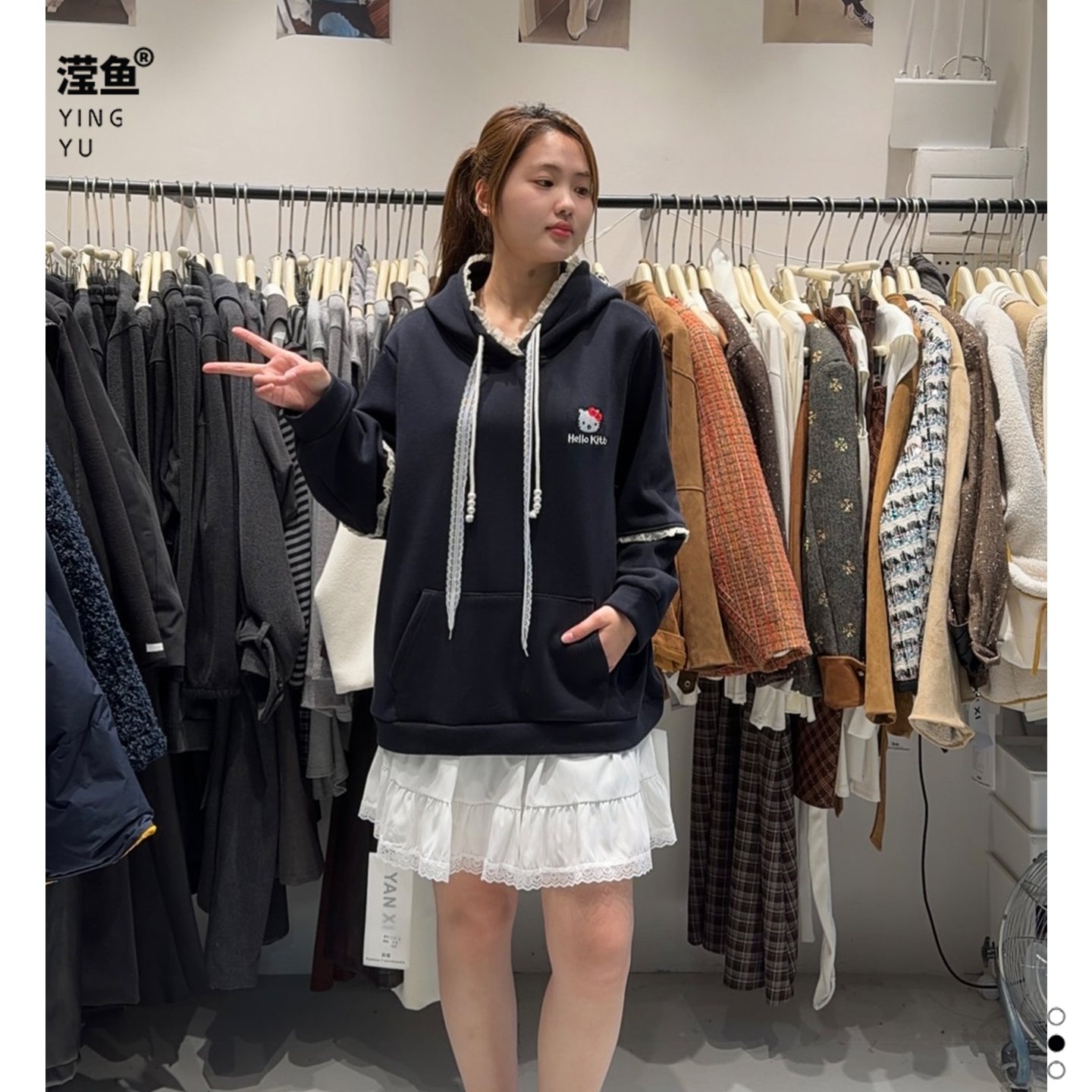 演曦 Y3587胖妹妹休闲运动风连帽卫衣女大码宽松套头长袖上衣新款