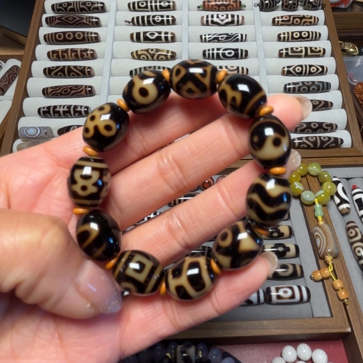 未镶嵌颈饰玛瑙/玉髓