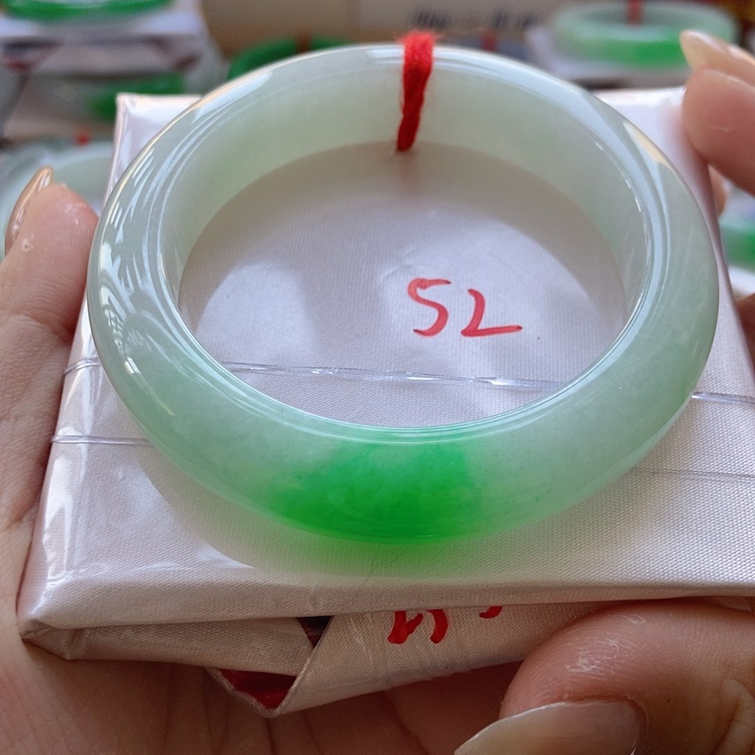 未镶嵌手镯翡翠18号