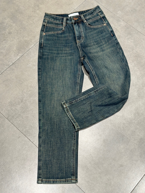 7166新宠儿磨毛复古直筒烟管牛仔裤