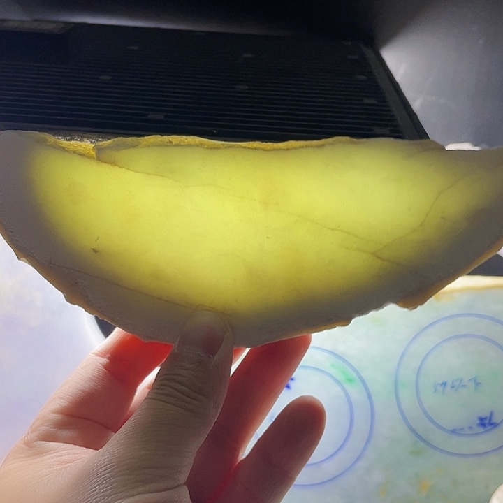 翡翠颈饰未镶嵌毛料86