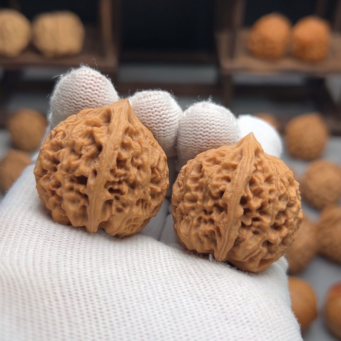 桃核吊坠s**s太行龙纹33.35.35