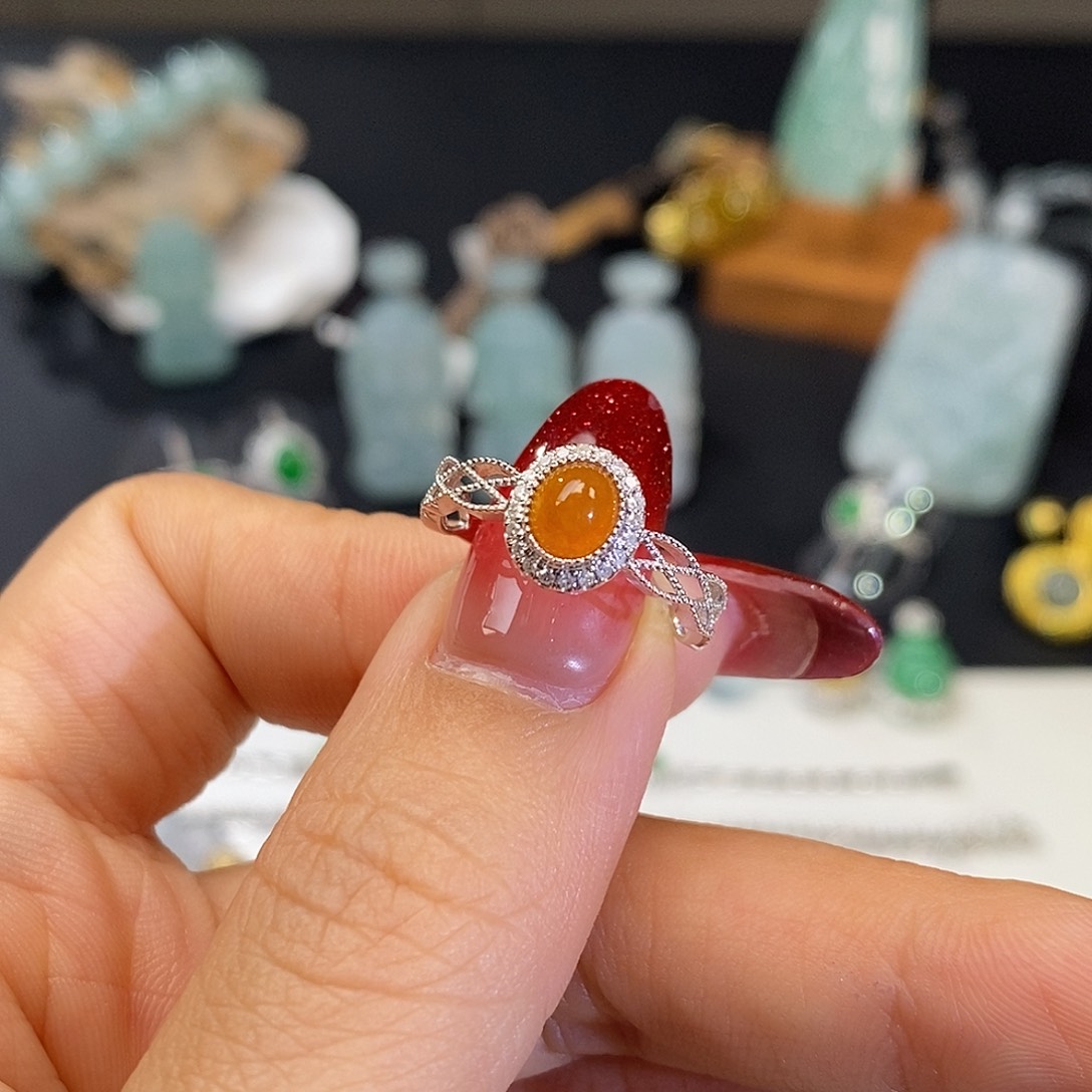 翡翠吊坠(不含链)18K金镶嵌戒指