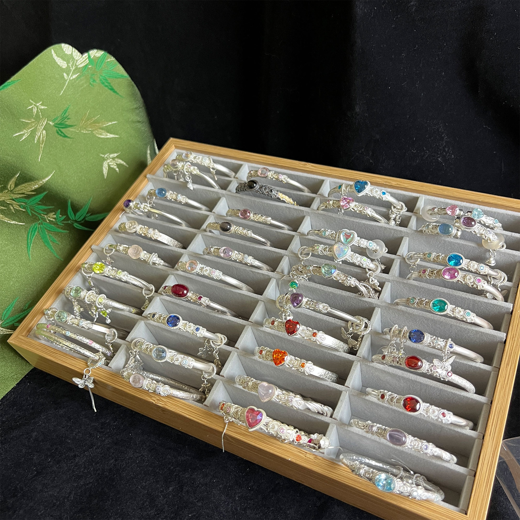 纯手工定制手 彩宝镶嵌 原创设计 高端定制手镯