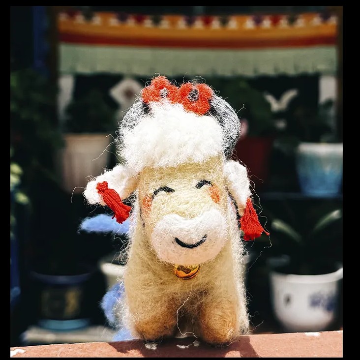 萌宠背包包手机车载挂件花花牦牛治愈疗愈小众礼品艺术缓解情绪