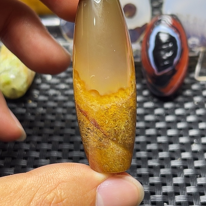 门***楼玛瑙/玉髓未镶嵌颈饰