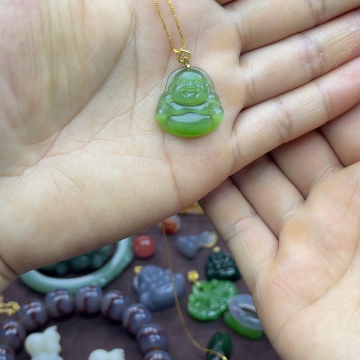 和田玉颈饰18K金镶嵌