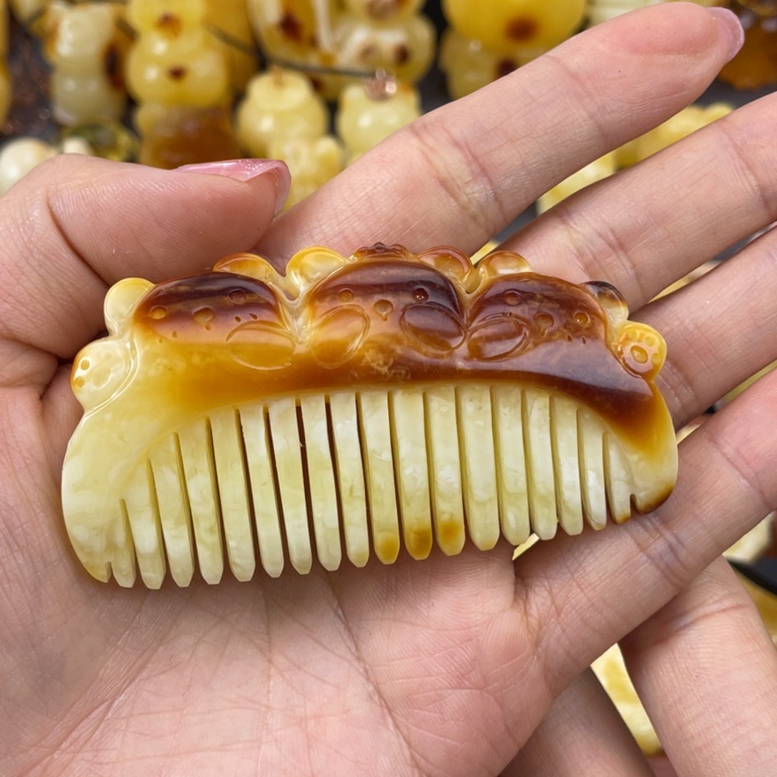 琥珀裸石未镶嵌蜜蜡