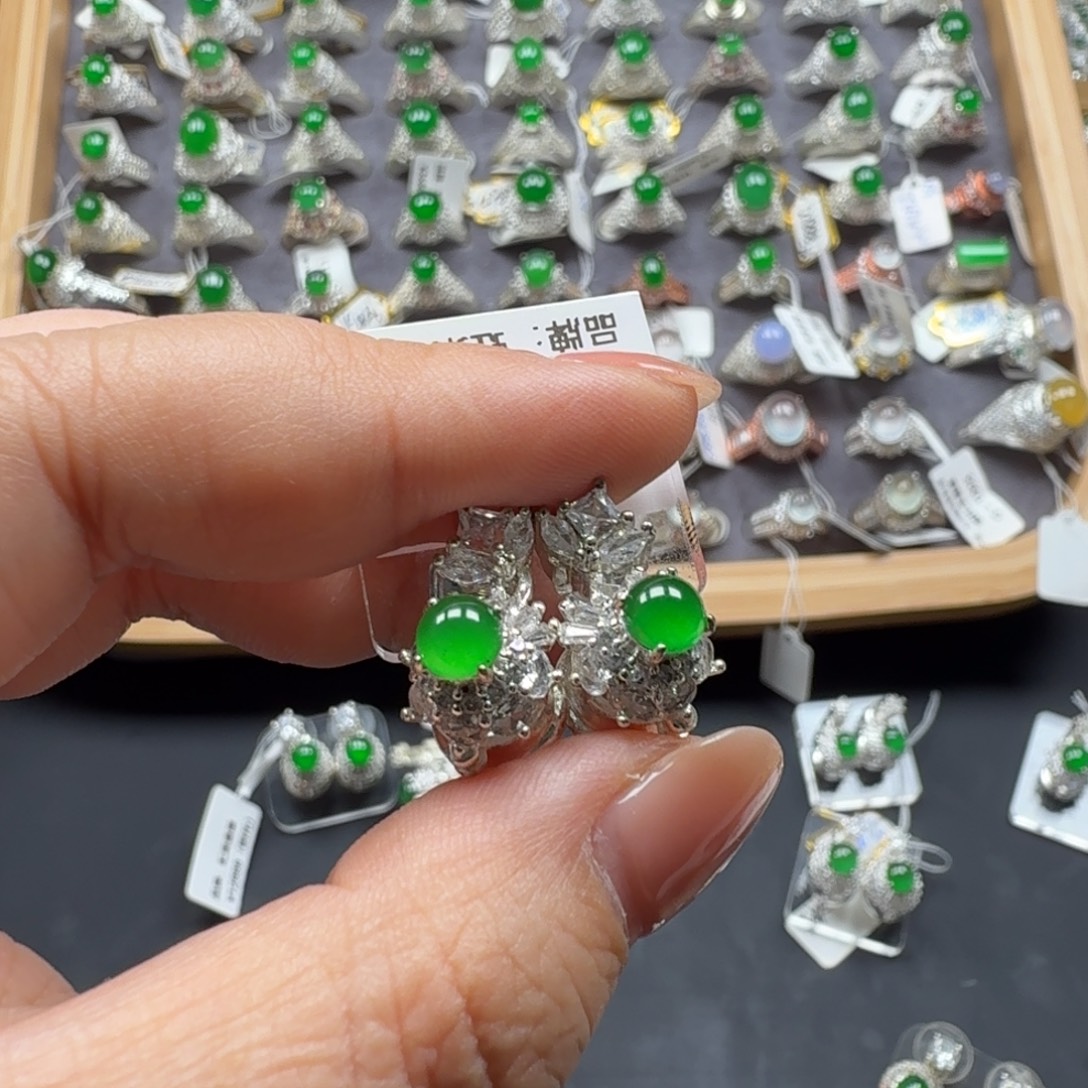 初***笑翡翠未镶嵌戒指55