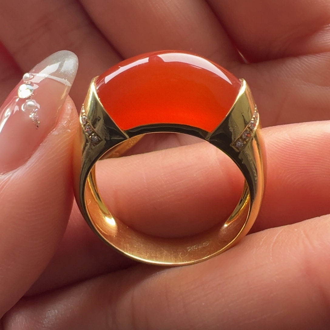 南红玛瑙18K金镶嵌马鞍戒