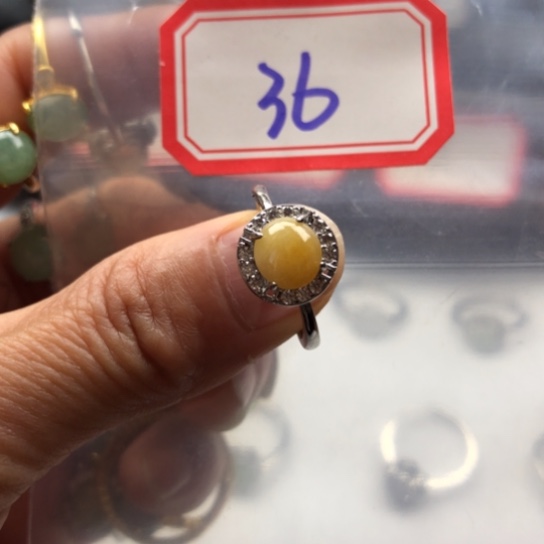 翡翠未镶嵌戒指缅甸
