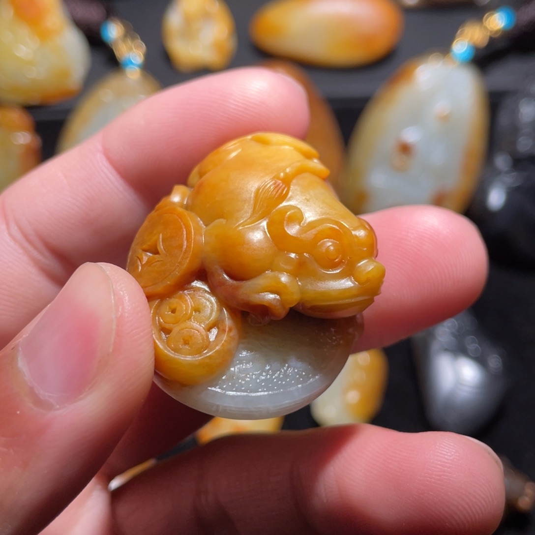 和田玉挂件未镶嵌方*