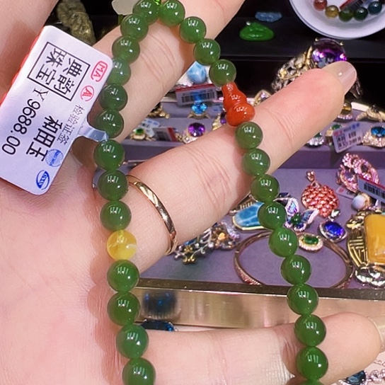 和田玉未镶嵌珠宝奇石