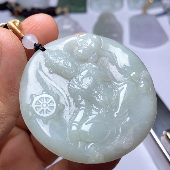 翡翠未镶嵌颈饰翡翠